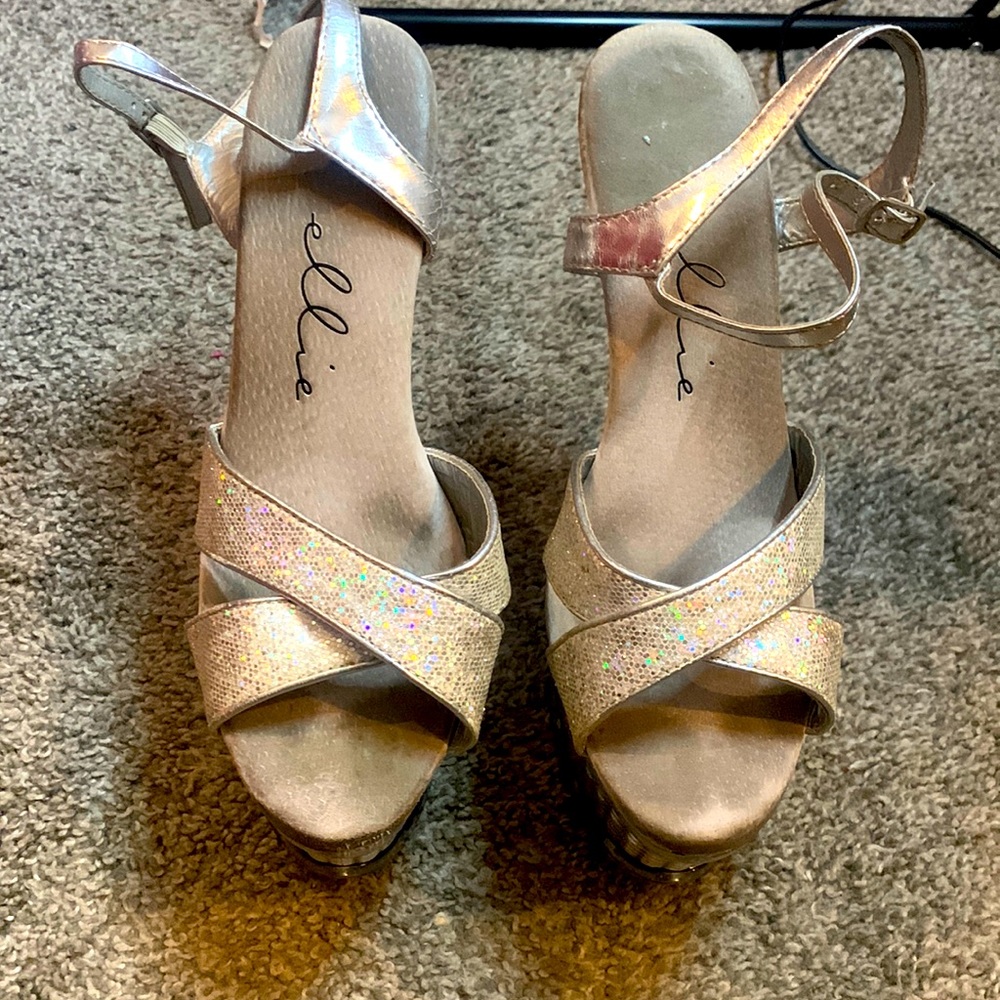 Ellie heels lot ..
